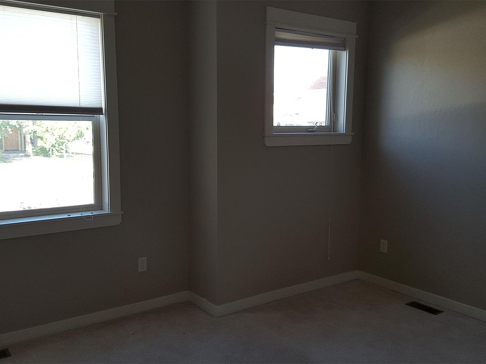1st image of 146B Kimball Ave
