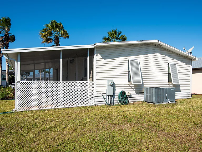 14 Jacaranda Ln — Photo 9