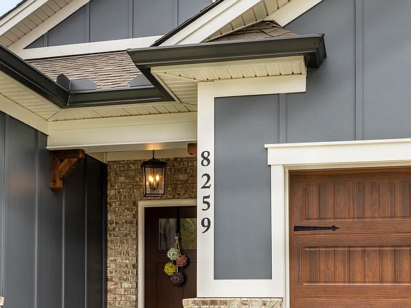 4th image of 8259 Pennant Pl