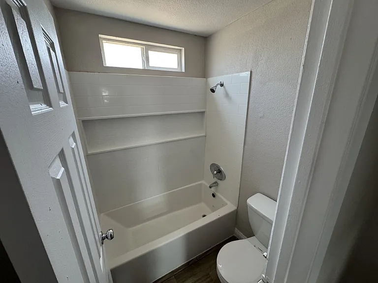 1300 N 22nd St #4 — Photo 6