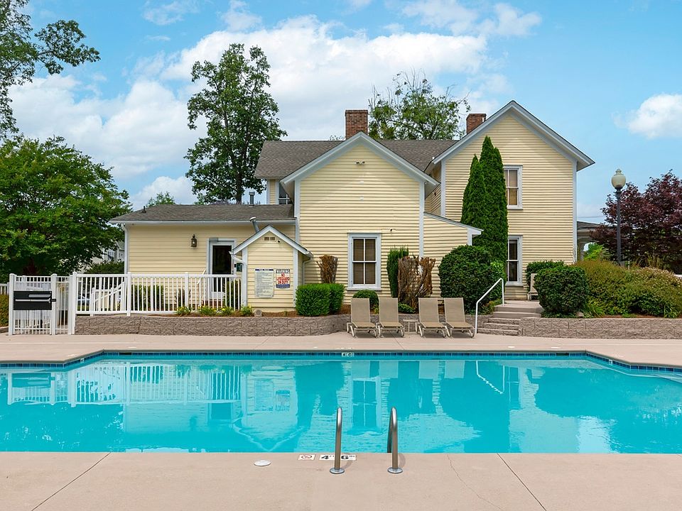 TheGardensatAnthonyHouse_Pool_1