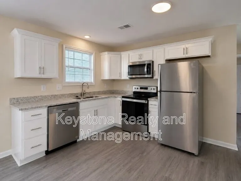 157 Mace Ln #18 — Photo 3