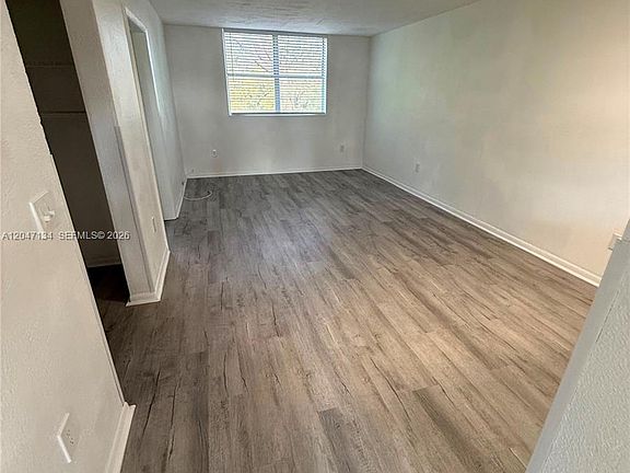 4th image of 1220 NW 103rd Ln APT 413