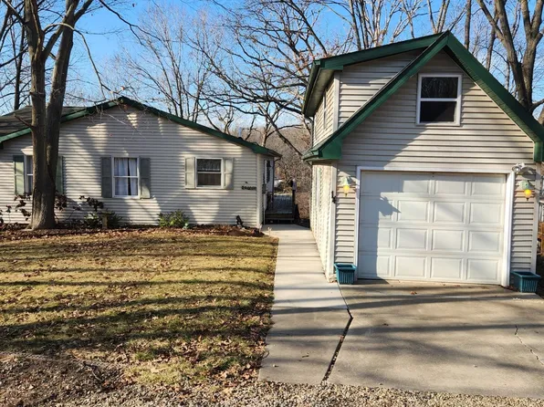 14 Pinetree Ct, Putnam, IL 61560