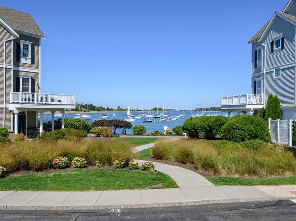 160 Stayner Dr #160, Hingham, MA 02043