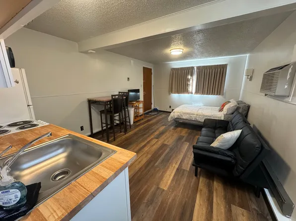1 bed, 1.0 bath, $700, (undisclosed Address), Shelby, MT 59474