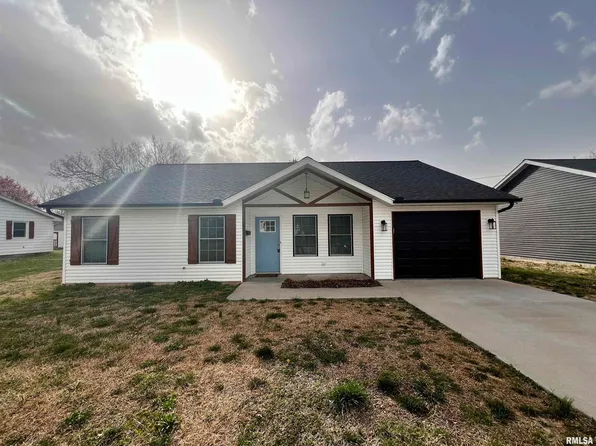 503 Missouri Ave, Carterville, IL 62918