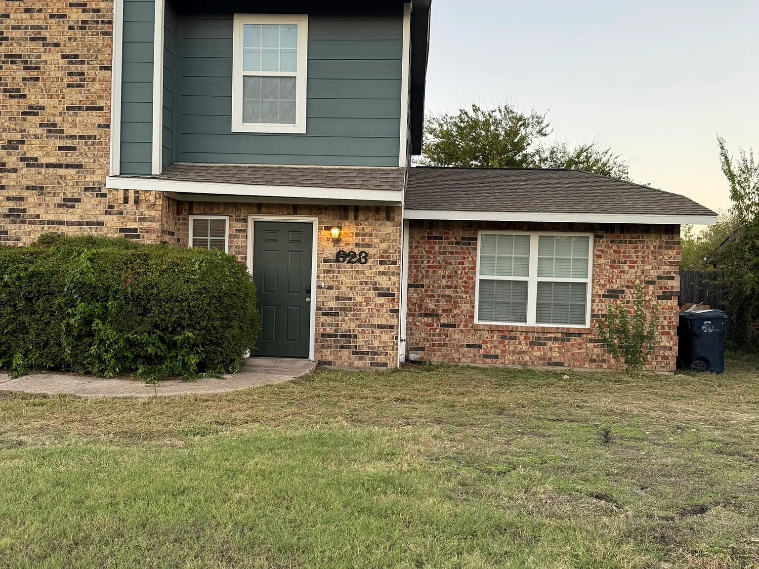3 bed, 1650 sqft, $1,650 — Photo 1