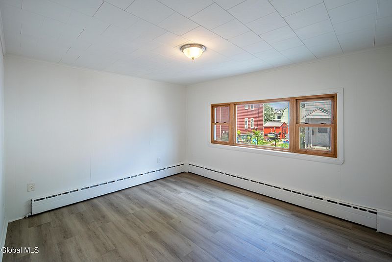 4th image of 25 Lancaster Street