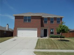 307 Spurlock Dr, Krum, TX 76249