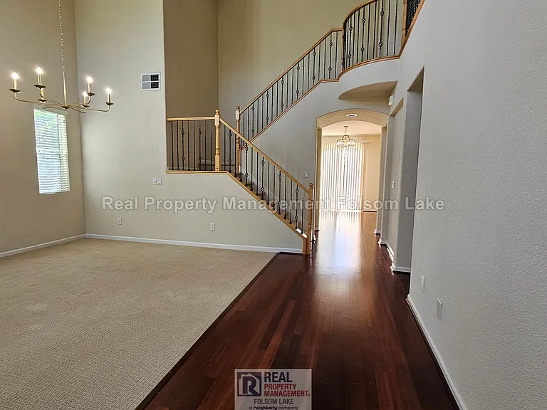 4446 Menaggio Way — Photo 4