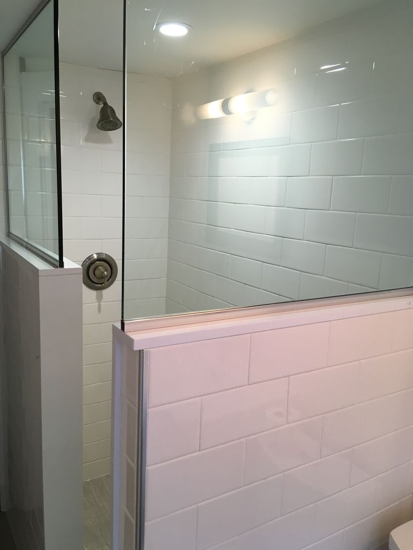  Rear Carriage House full bath