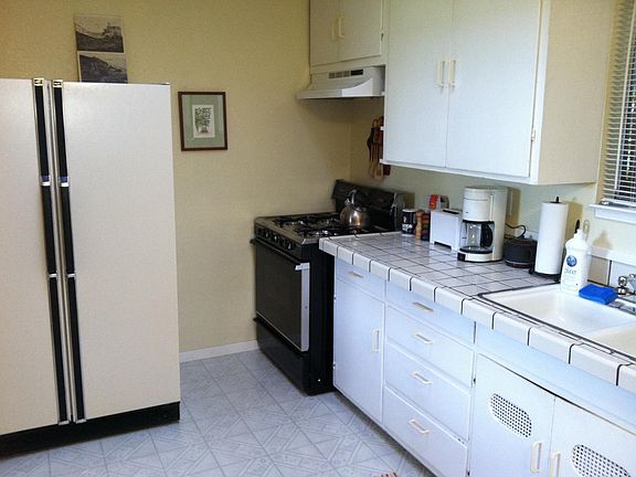 4th image of 319 Pleasant St #319.5
