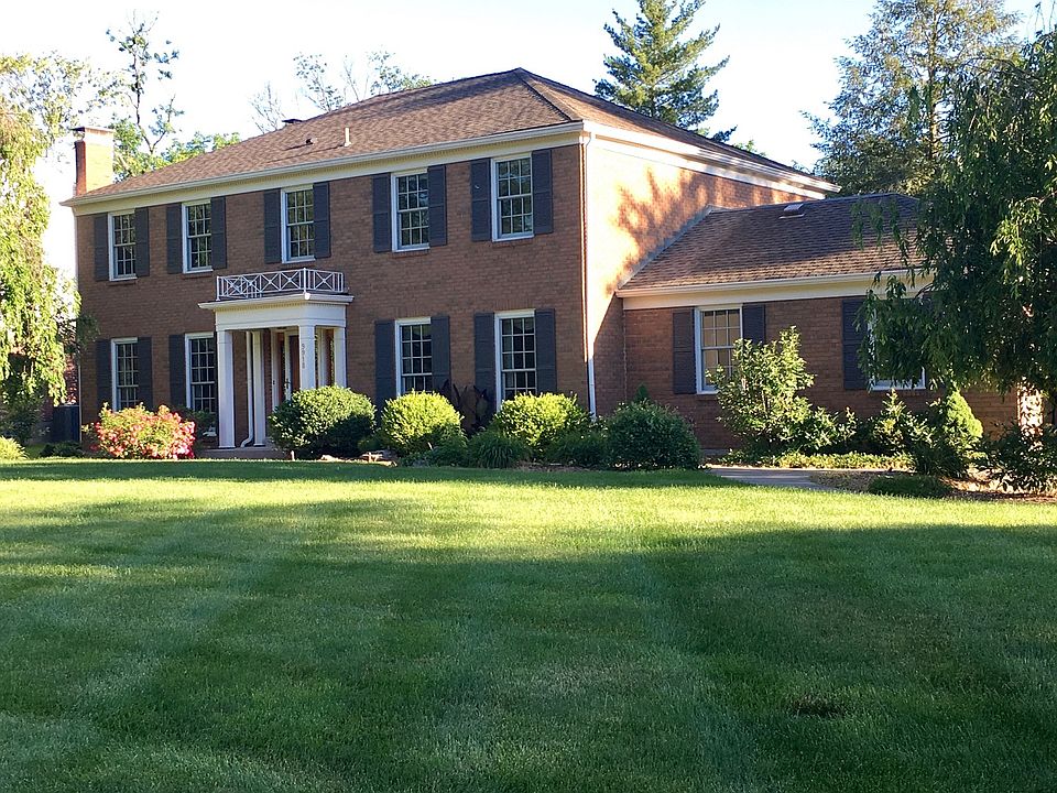 1st image of 9918 Forestglen Dr