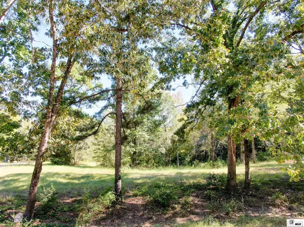 2017 Crowell Rd, Eros, LA 71238