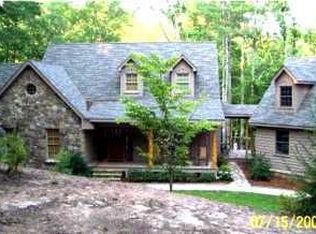 426 Nichols Branch Ln, Clayton, GA 30525