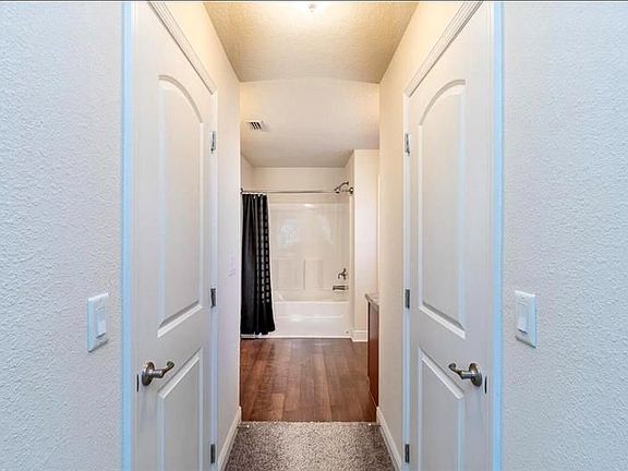 5th image of 5803 NW Dooley Cir