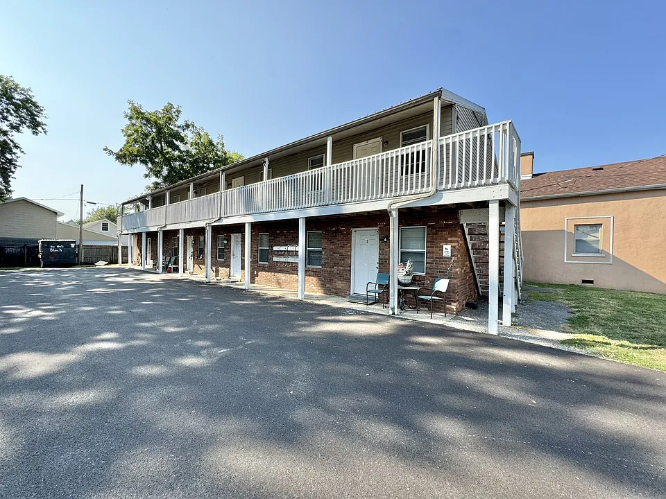 608 Crittenden St #5