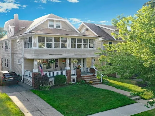 1271 Jackson Ave, Lakewood, OH 44107