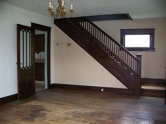 4th image of 314 Diven Ave