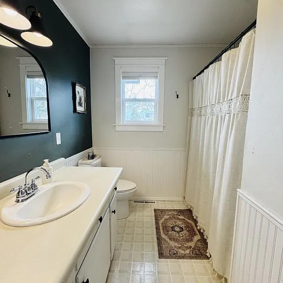 1617 Winne Ave — Photo 19