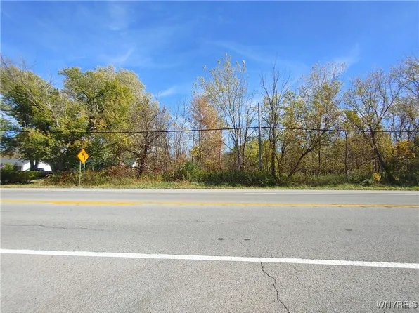 4307 Lake Ave #18, Lockport, NY 14094