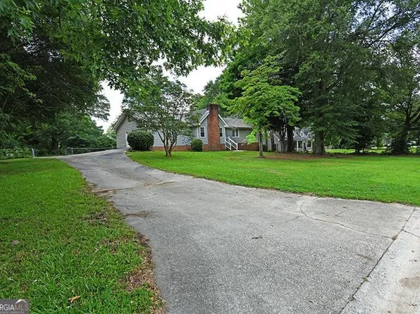 2269 Valley Creek Cir, Snellville, GA 30078