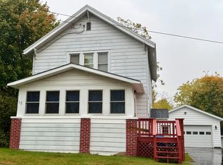 12 Manley St, Saranac, NY 12981