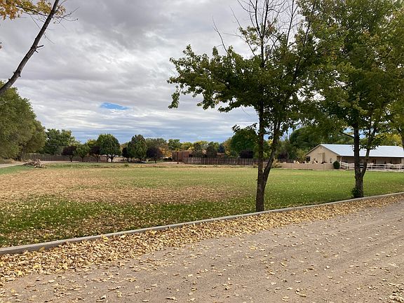 4th image of 420 Calle De Wences