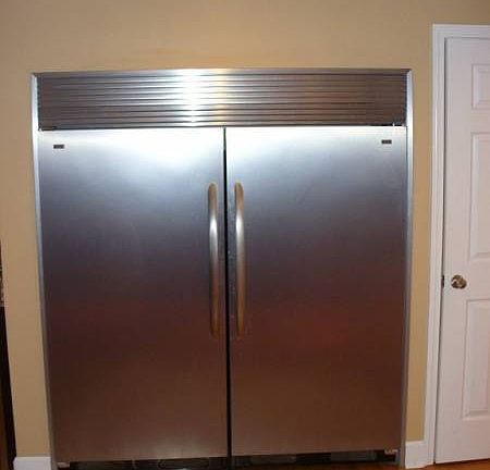 Large top line refrigerator