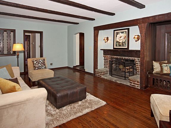 5th image of 1001 E 58th St