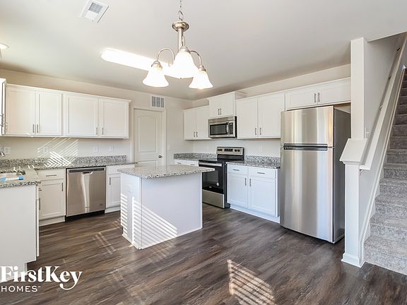 5th image of 4713 Tuliptree Dr