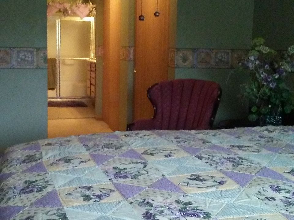 Master bed to bath closets. 