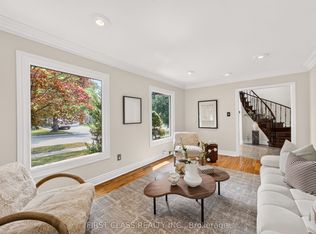 19 Tomlinson Cir, Markham, ON L3R 9L1