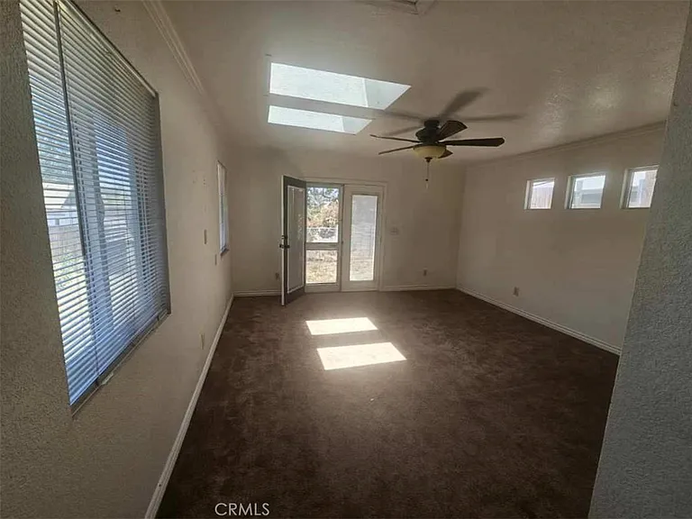 1223 Rose St — Photo 17
