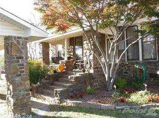 9809 Mac Arthur Dr, North Little Rock, AR 72118
