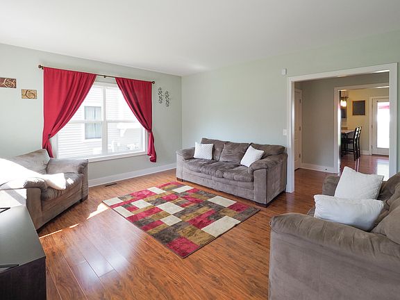 5th image of 517 Marketplace Blvd