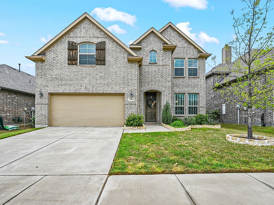 1st image of 2104 Lake Hawthorne Trl