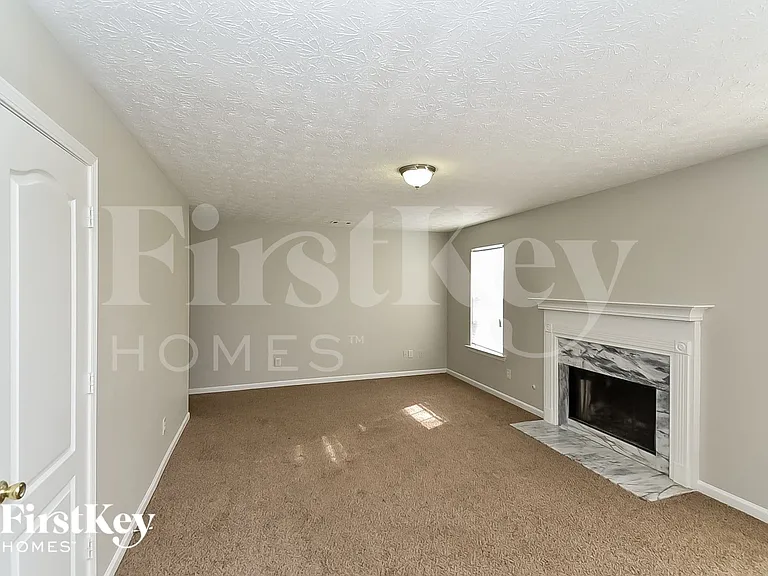 824 Rock Shoals Ct — Photo 3