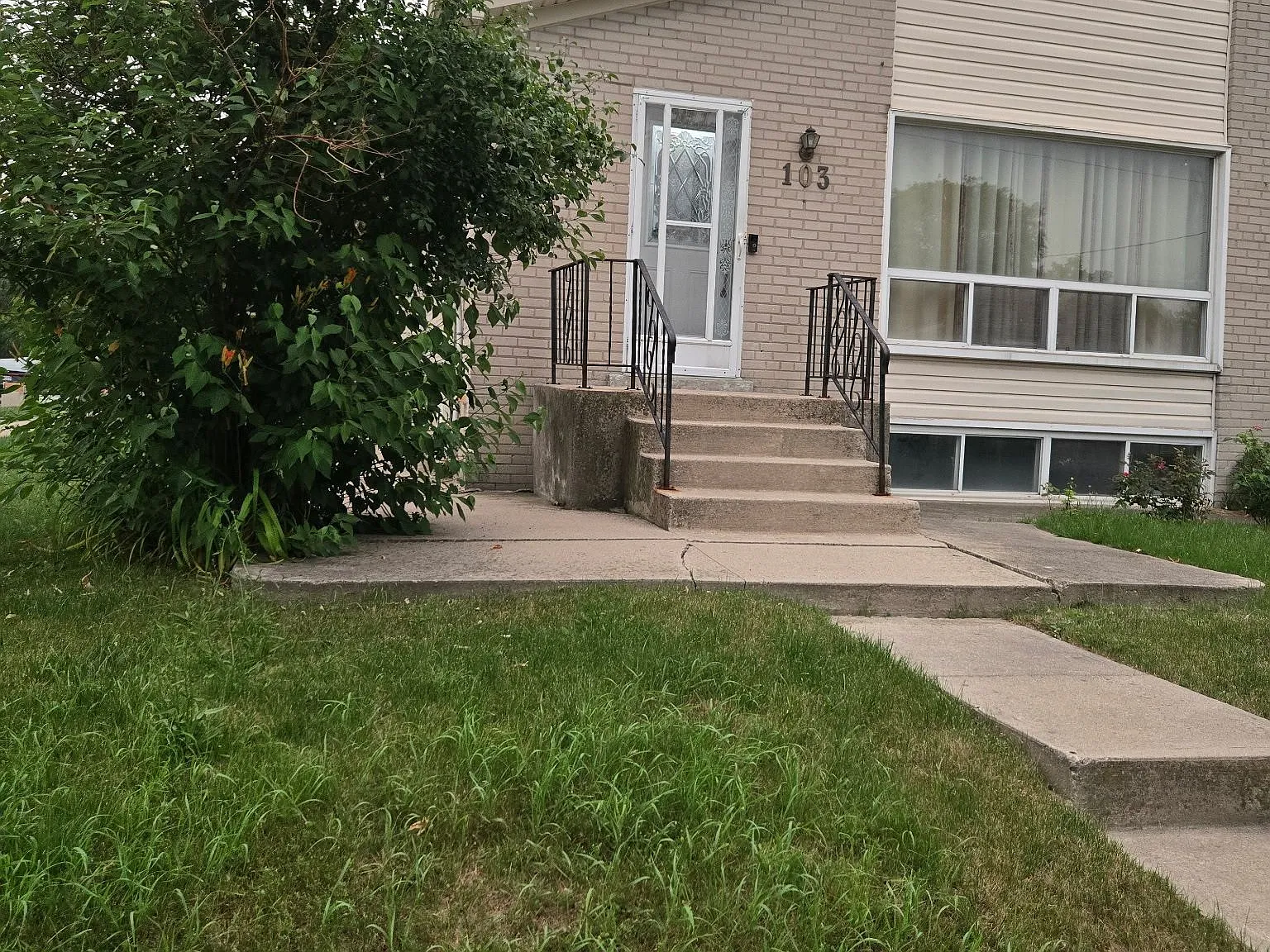 2 bed, $1,700 — Photo 2