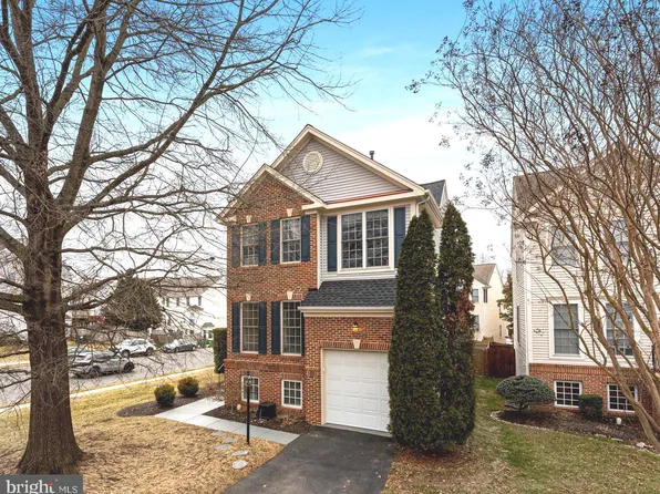 8842 Swordstone Ln, Bristow, VA 20136