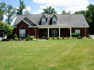 111 Faulkner Dr, Anniston, AL 36207