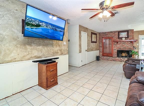 5th image of 5309 Stanford Ave