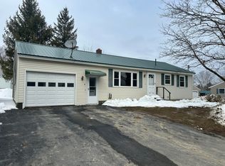 11 Gilbert St, Waterville, ME 04901