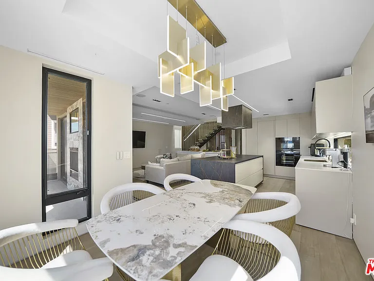 1500 Ocean Dr — Photo 32