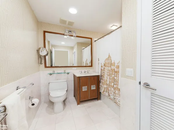 200 West End Avenue image 4 of 4