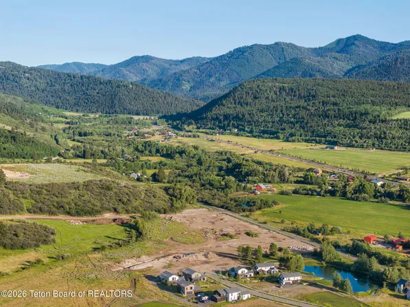 9255 Fossil Mountain Dr, Victor, ID 83455