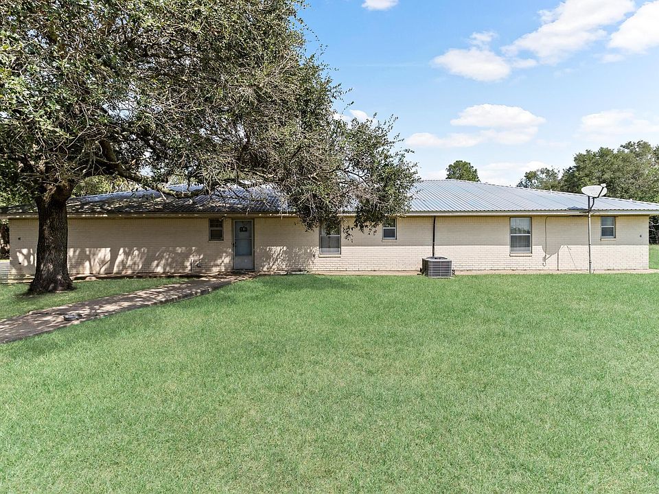 1st image of 3030 Moore Rd