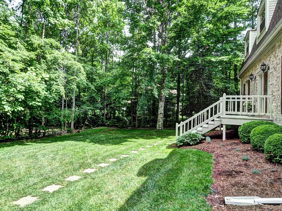 1st image of 129 Cherwell Ct