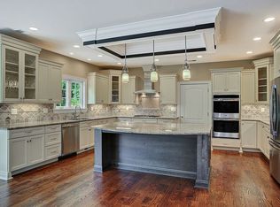 29 Lindbergh Ln, Basking Ridge, NJ 07920